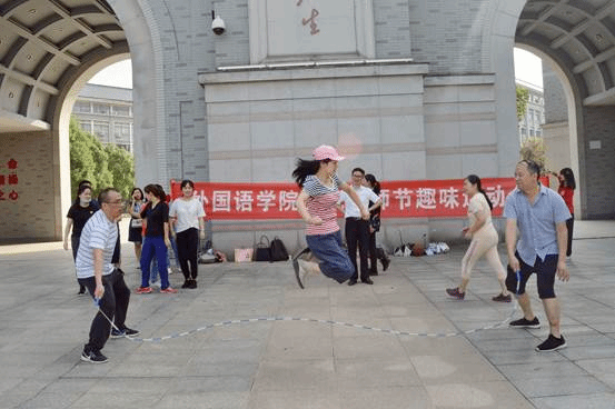 51E0FBC22E960E71A9A09032F2B57C74